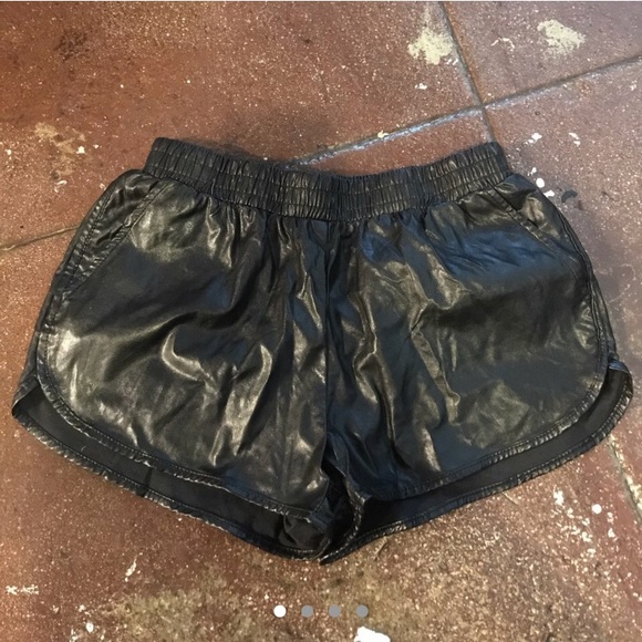 Comme des Garcons Pants - Vegan leather shorts